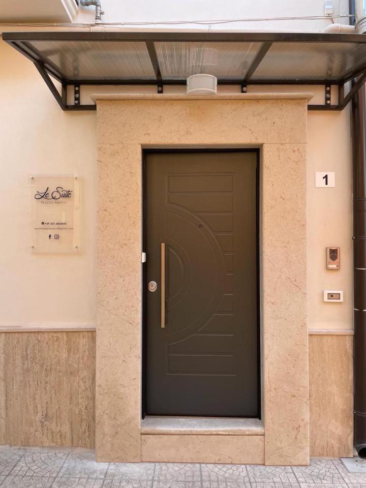 Le Suite Piazza Nuova ฟอจเจีย ภายนอก รูปภาพ
