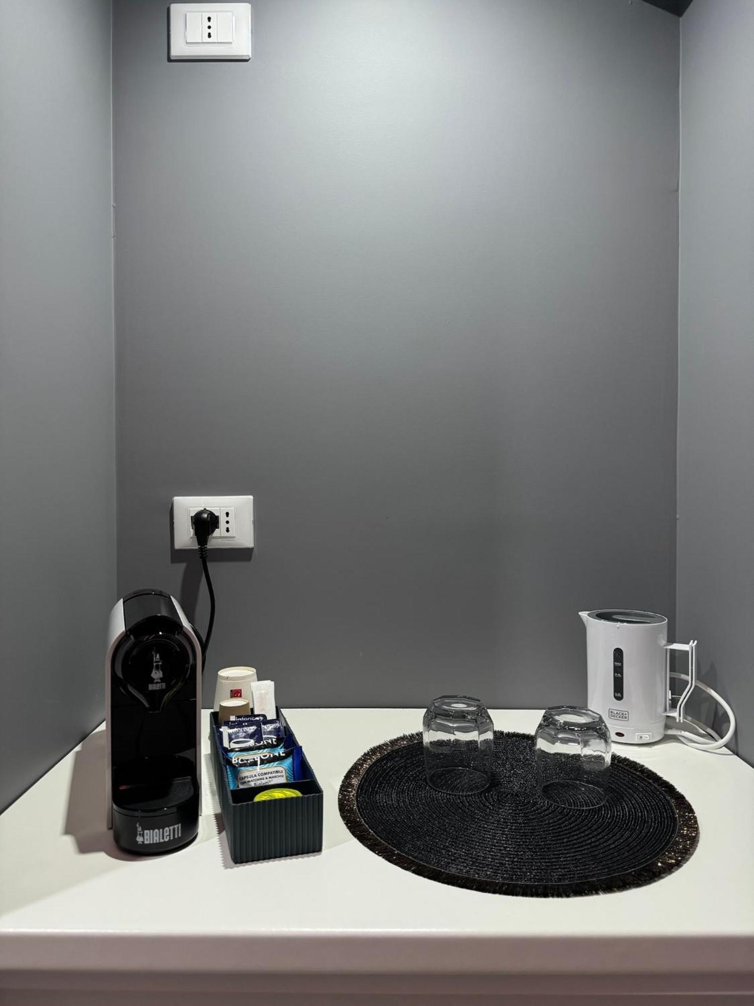 Le Suite Piazza Nuova ฟอจเจีย ภายนอก รูปภาพ